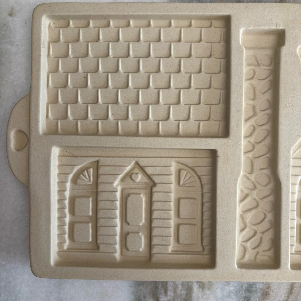 Vintage 1992 Stoneware Pampered Chef Gingerbread House baking pan mold kit new